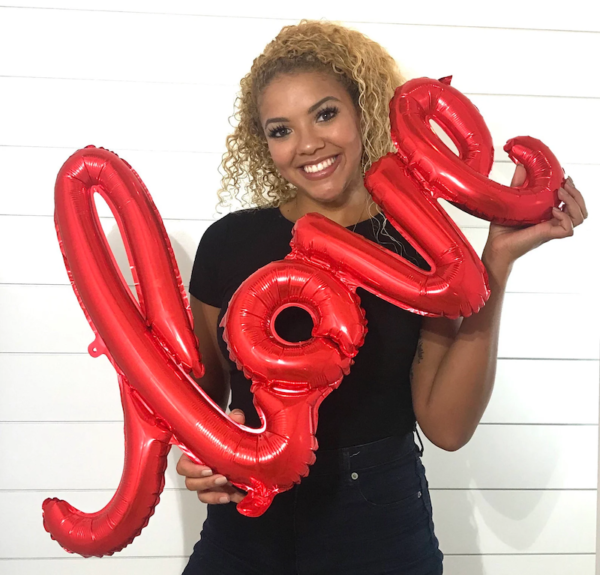 Ballon Lettre en Mylar Rouge  "Love" - Décoration Événementielle – Image 2